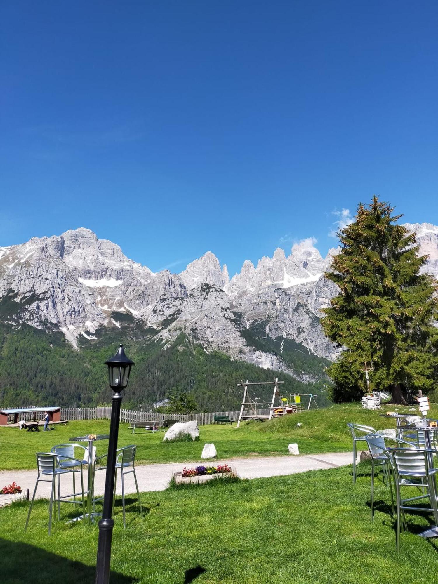 Rifugio La Montanara Villa Molveno Eksteriør billede