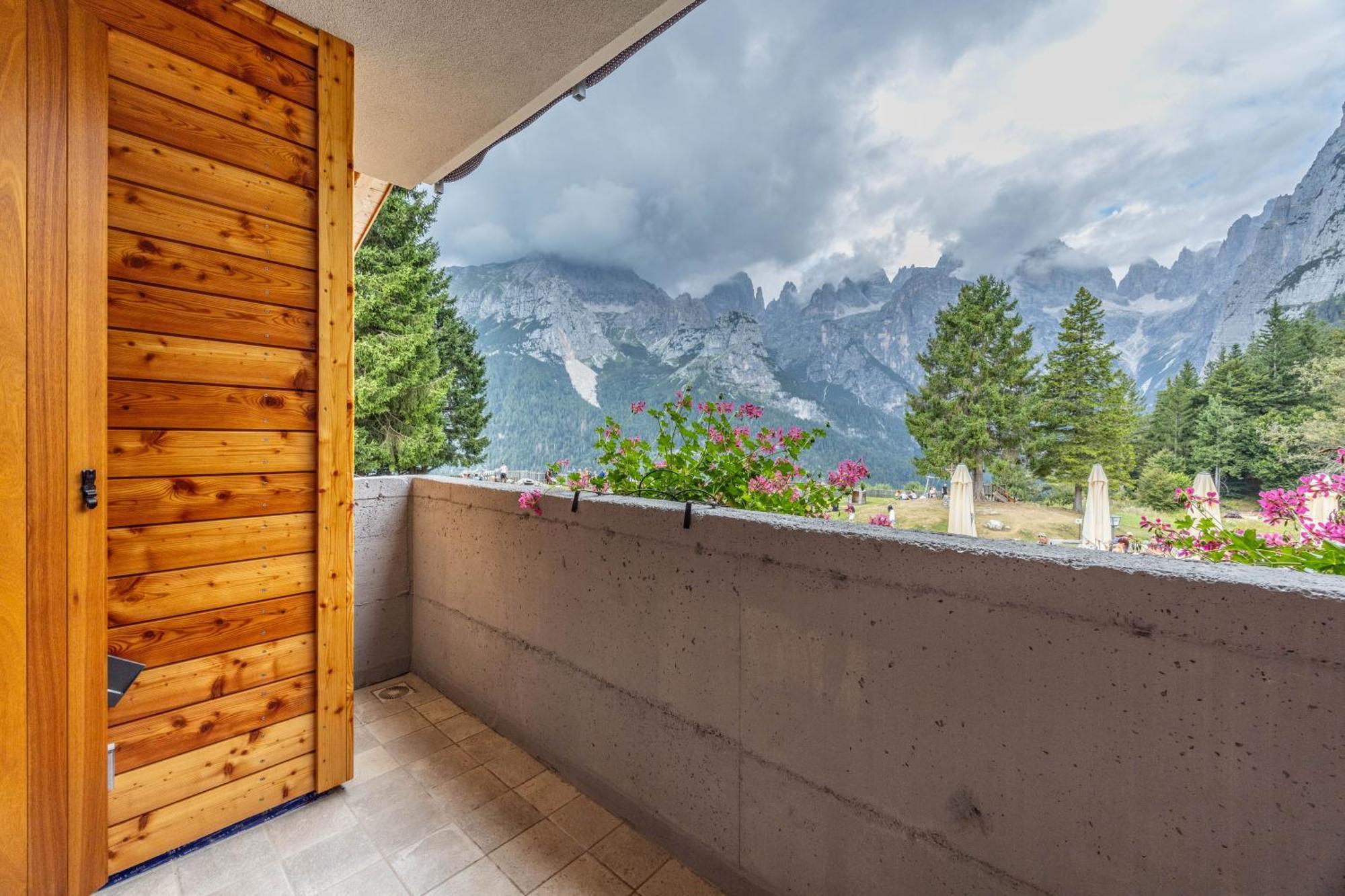 Rifugio La Montanara Villa Molveno Eksteriør billede
